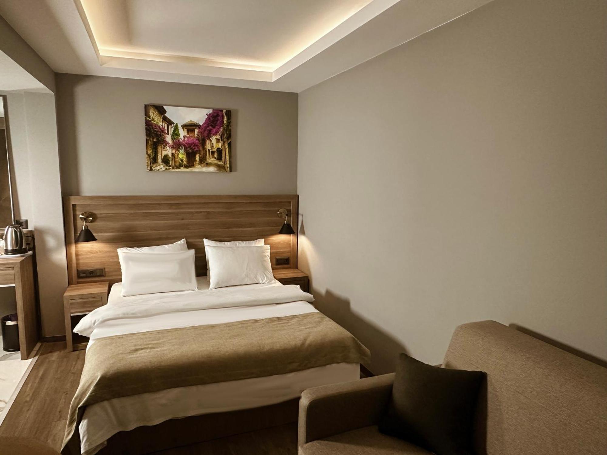 Viola Hotel Budva Exterior photo